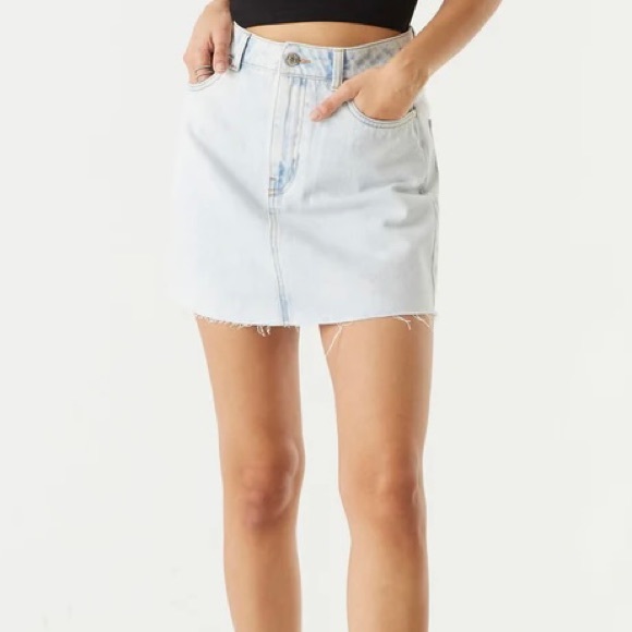 Denim skirt - Picture 3 of 3